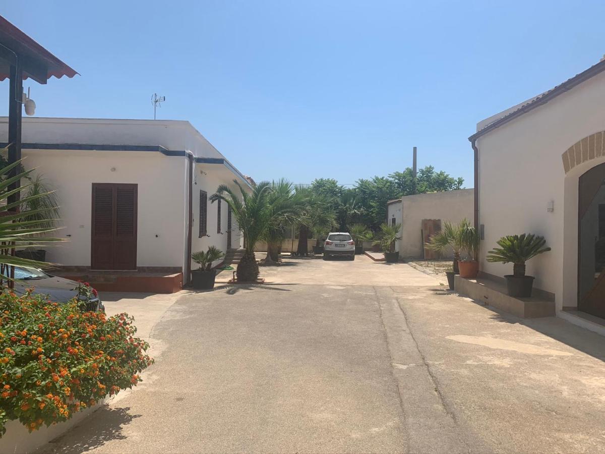 Casa Vacanze Mandriavecchia Петрозино Екстериор снимка