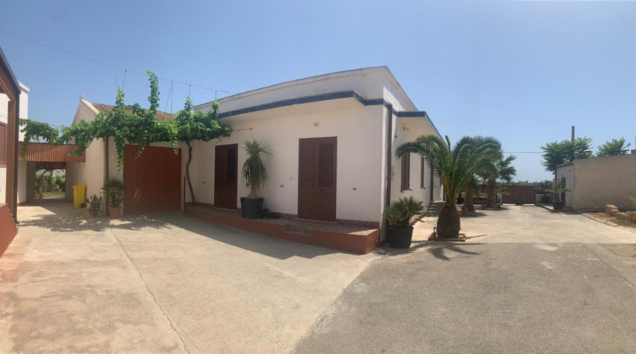 Casa Vacanze Mandriavecchia Петрозино Екстериор снимка
